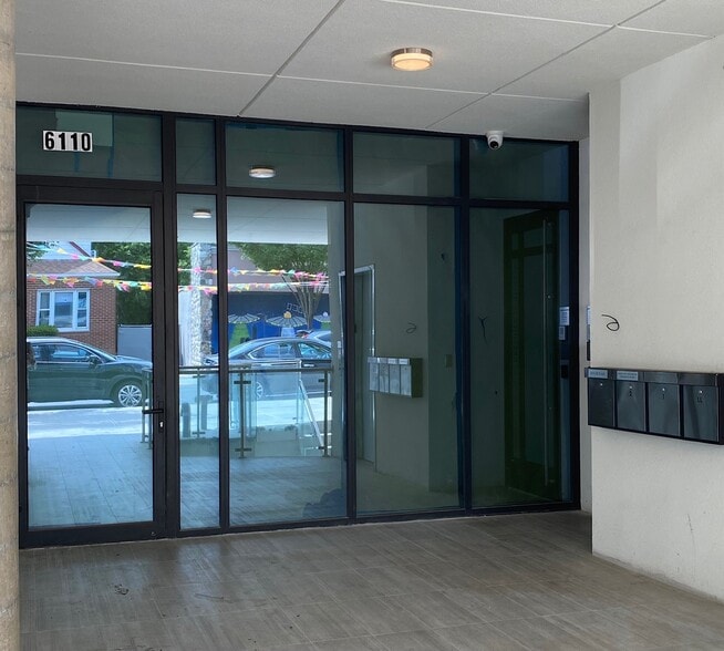 More Photos Of 61-10 182nd St, Fresh Meadows Storefront For Lease