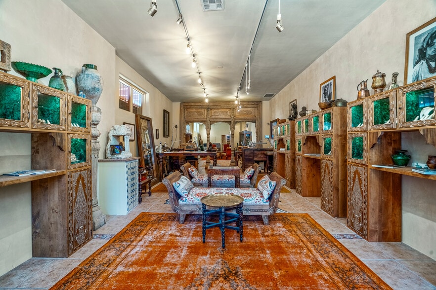 More Photos Of 216 Galisteo St, Santa Fe General Retail For Lease