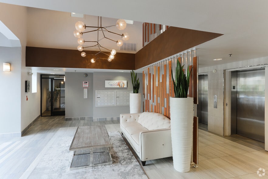 More Photos Of 1443 N Fuller Ave, Los Angeles Apartments For Sale