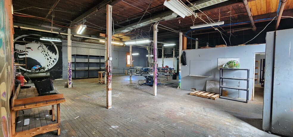 More Photos Of 1669 Thomaston Ave, Waterbury Manufacturing For Lease