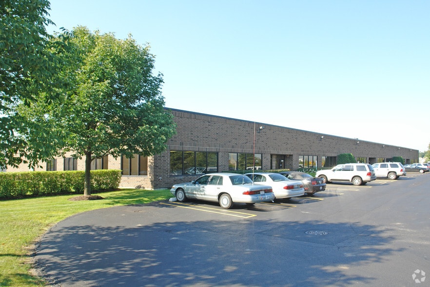 More Photos Of 250-270 Tubeway Dr, Carol Stream Flex For Lease