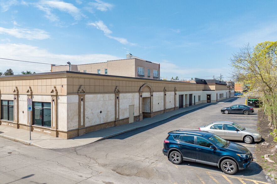 More Photos Of 2449-2459 James St, Syracuse Office For Lease