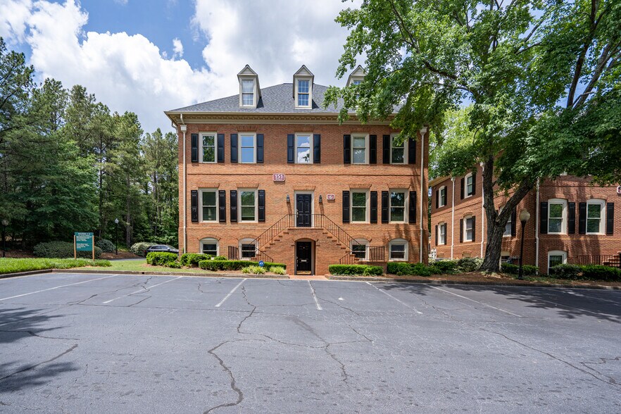 More Photos Of 151 Village Pky NE, Marietta Office Residential For Lease