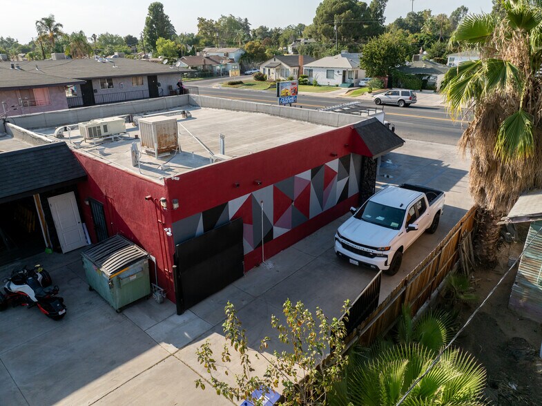 More Photos Of 2625 Niles St, Bakersfield Storefront Retail Office For Sale