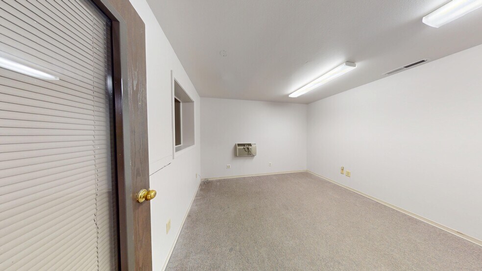More Photos Of 1022 Grass Valley Rd, Winnemucca General Retail For Sale