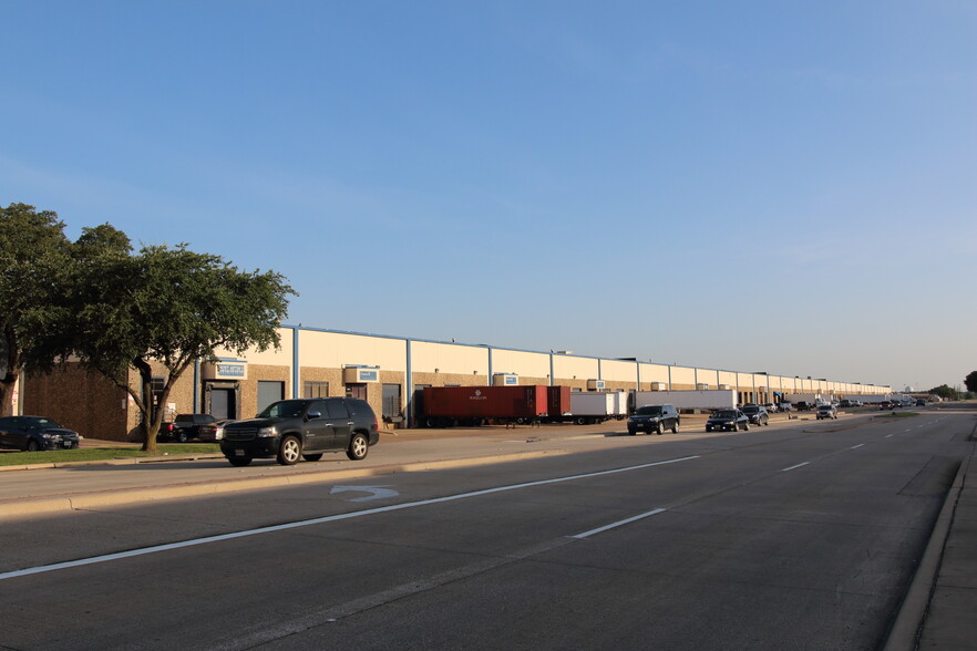 Primary Photo Of 1401-1815 Kelly Blvd, Carrollton Distribution For Lease