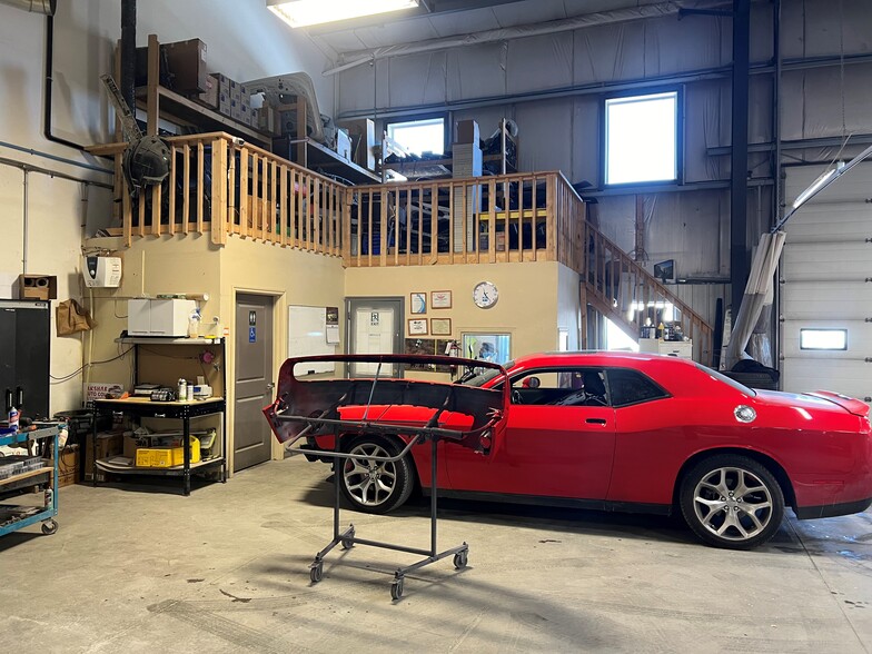 More Photos Of 7609 Sparrow Dr, Leduc Warehouse For Sale