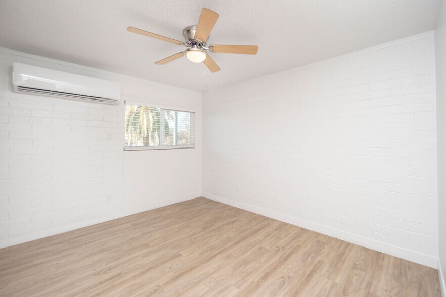More Photos Of 5623 W Myrtle Ave, Glendale Apartments For Sale