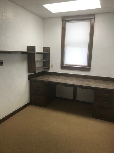 More Photos Of 1311 Boston Hollow Rd, McKeesport Storefront Retail Office For Lease