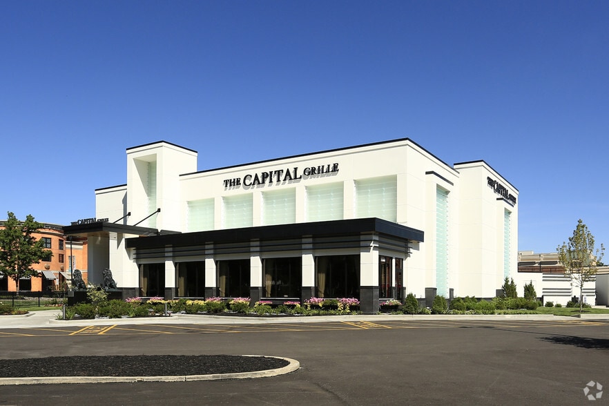 More Photos Of 24149-25389 Cedar Rd, Lyndhurst Unknown For Lease