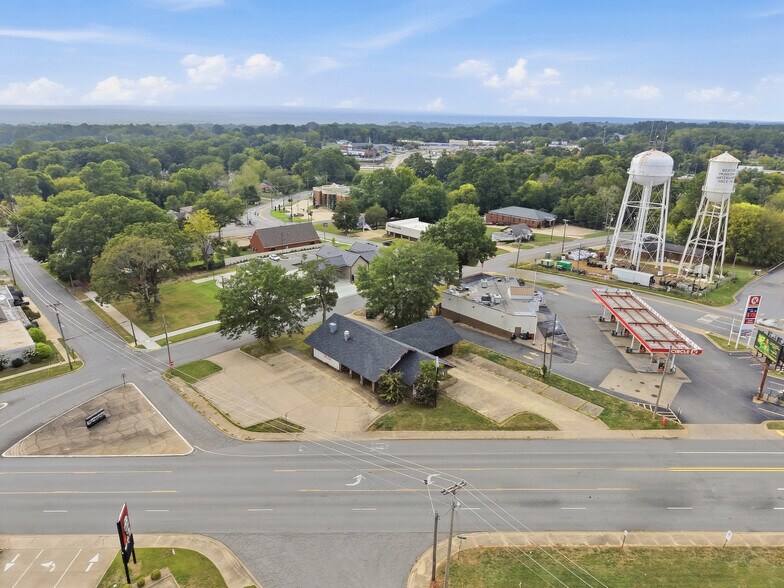 More Photos Of 609 N Main St, Benton Fast Food For Sale