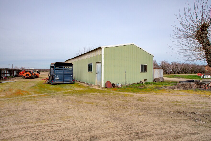 More Photos Of 13120 S Highway 99, Manteca Land For Sale