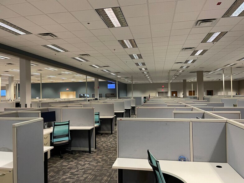 More Photos Of 1304-1398 S Woodland Blvd, Deland Unknown For Lease