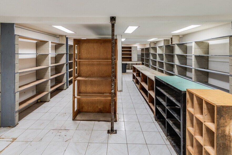 More Photos Of 9623 Venice Blvd, Culver City Storefront For Sale