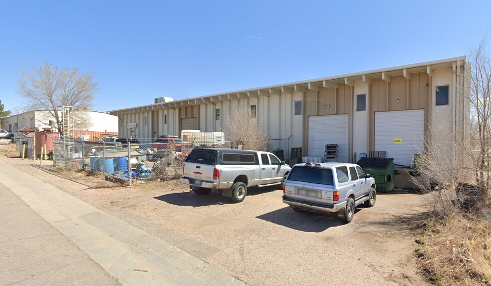 More Photos Of 3030-3040 S Vallejo St, Englewood Warehouse For Sale