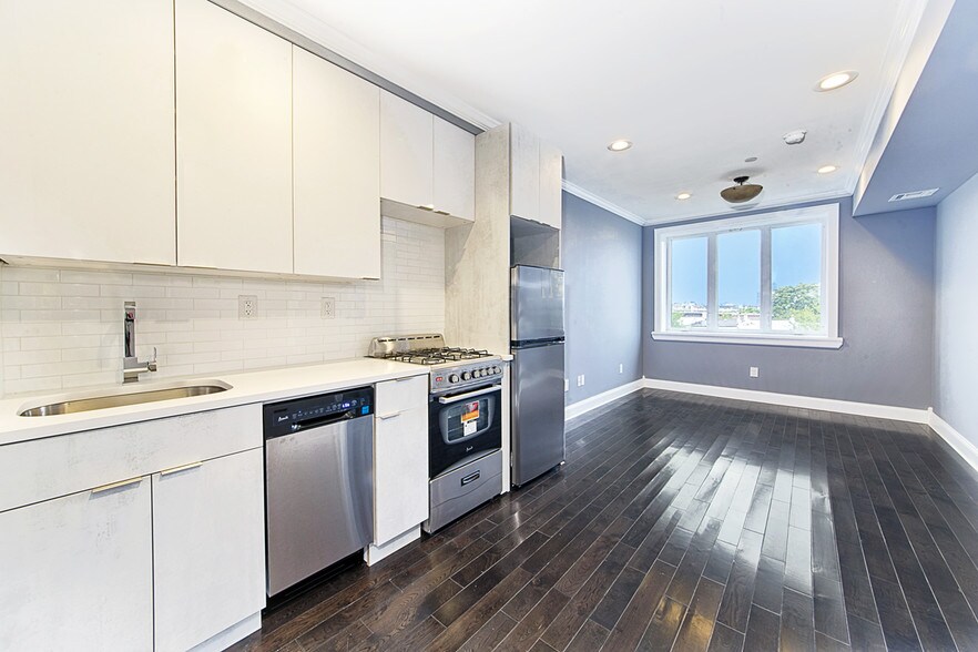 More Photos Of 413 57th St, Brooklyn Apartments For Sale