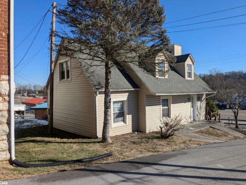 More Photos Of 1805 N Broad St, Tazewell Land For Sale
