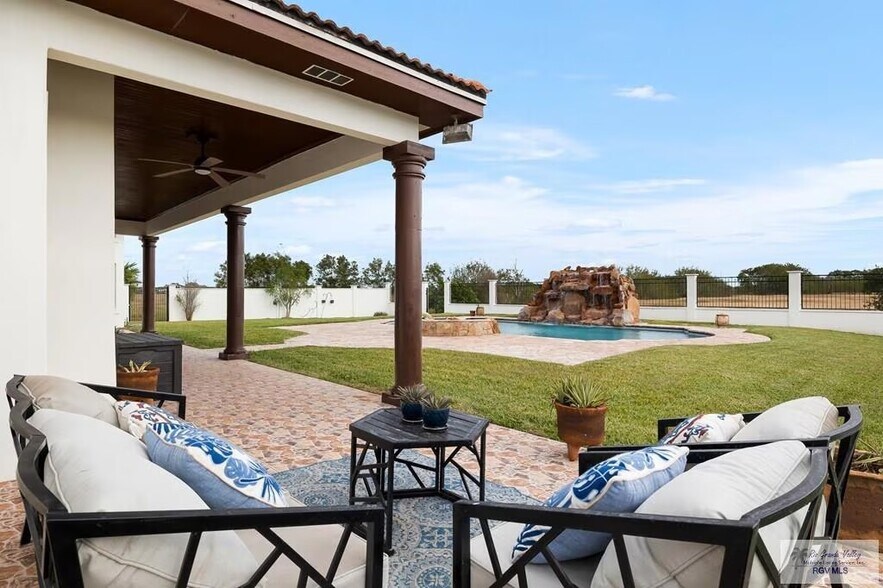 More Photos Of 25219 Bass Blvd, Harlingen Lodge Meeting Hall For Sale