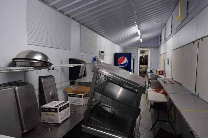 More Photos Of 11215 Flagstaff Rd, Tomah Racetrack For Sale