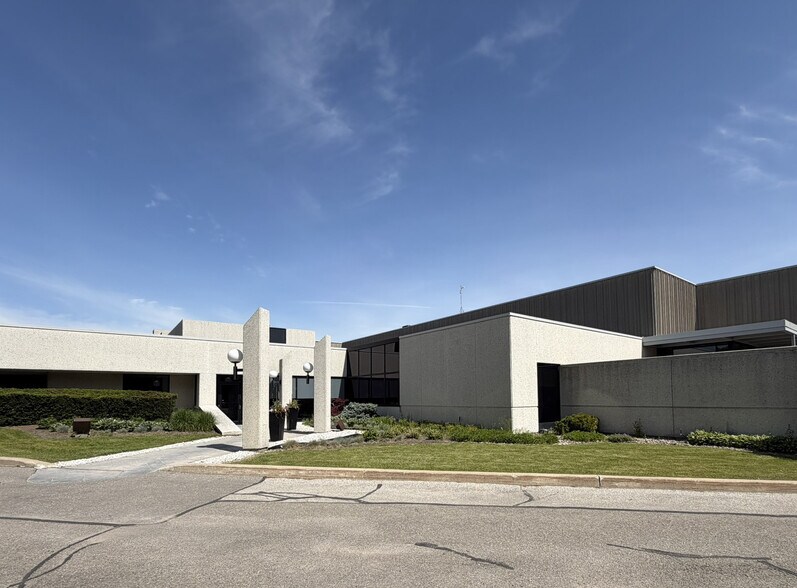 Primary Photo Of 99 Summerlea Rd, Brampton Distribution For Lease