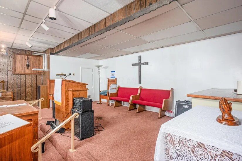 More Photos Of 1200 E Hudson St, Columbus Religious Facility For Sale