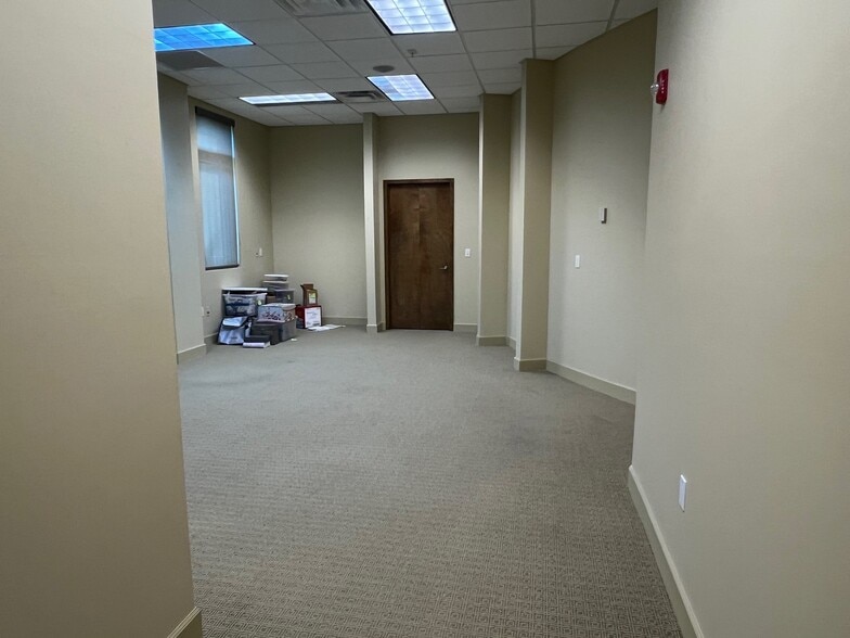 More Photos Of 6 Meridian Home Ln, Palm Coast Office For Lease