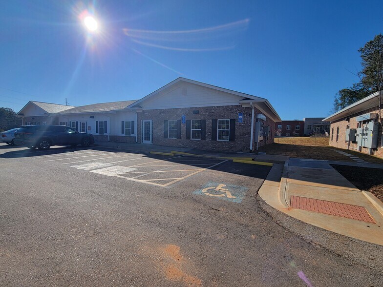 More Photos Of 1047 Summit Grove Dr, Watkinsville Office For Lease