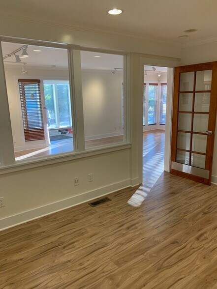 More Photos Of 802 College Ave, Kentfield Office For Sale