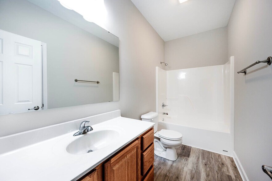 More Photos Of 65 Maplehurst Dr, Brownsburg Office For Sale