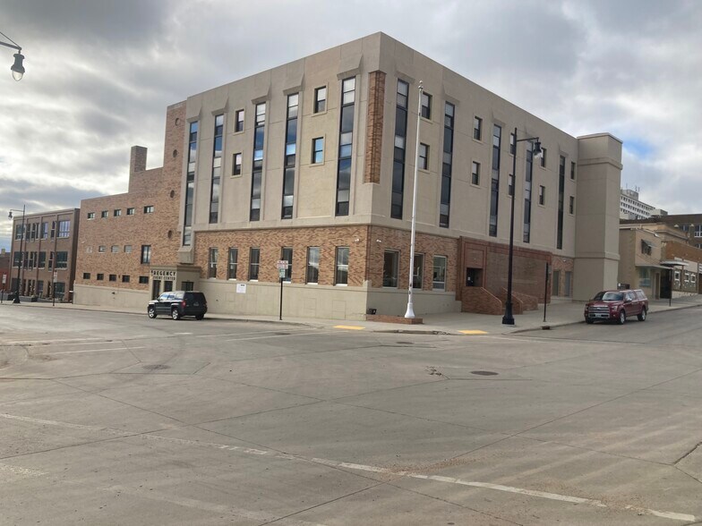 More Photos Of 105 1st St SE, Minot Apartments For Sale