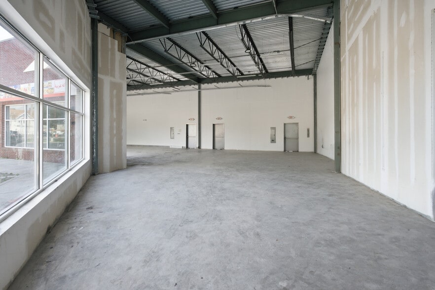 More Photos Of 937 State St, Bridgeport Storefront For Sale