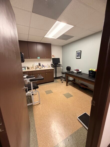 More Photos Of 3251 N 66th St, Saint Petersburg Medical For Lease