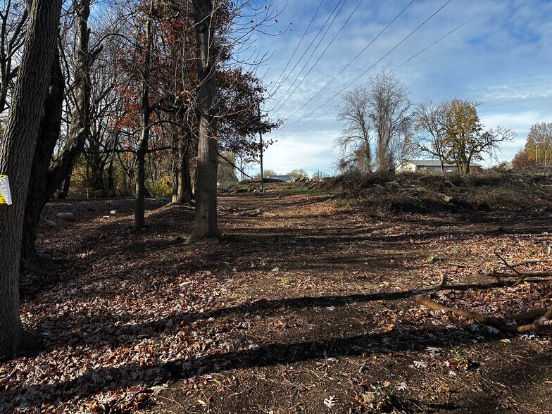 More Photos Of 651 Lincoln St, Oxford Land For Sale