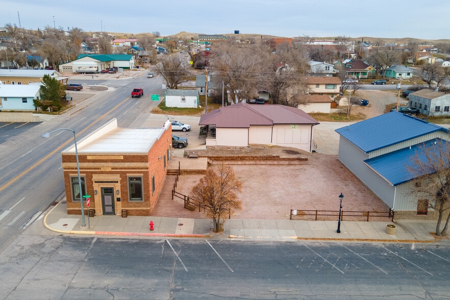 More Photos Of 101 S Big Horn Ave, Moorcroft Flex For Sale