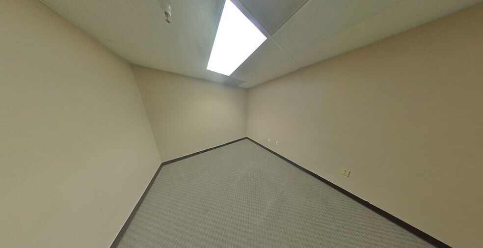 More Photos Of 1501 El Camino Ave, Sacramento Office Residential For Lease