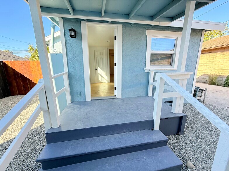 More Photos Of 132-138 W Ramona St, Ventura Apartments For Sale