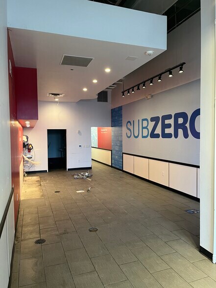 More Photos Of 135th St And Metcalf Ave, Overland Park Unknown For Lease