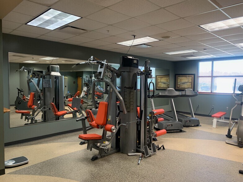 More Photos Of 3201 Stellhorn Rd, Fort Wayne Office For Lease