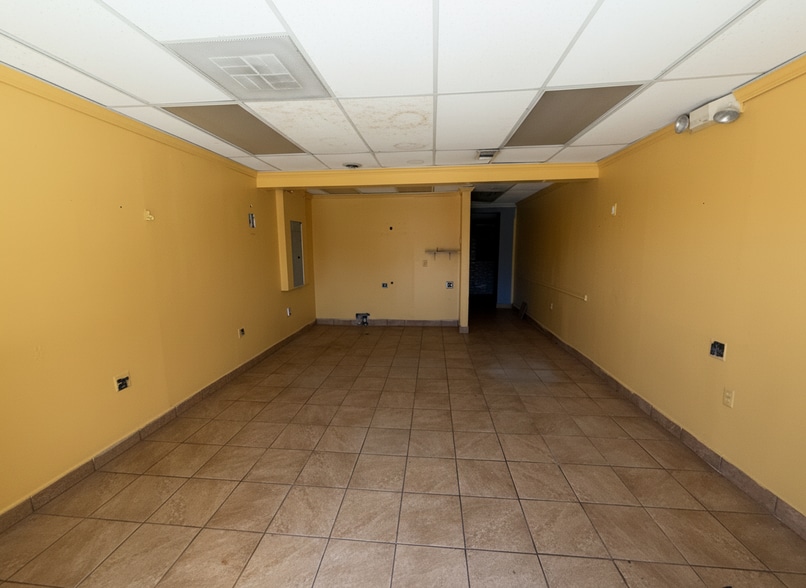 More Photos Of 1190 Fairburn Rd SW, Atlanta Freestanding For Lease