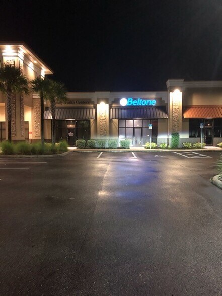 More Photos Of 13195 Metro Pky, Fort Myers General Retail For Sale