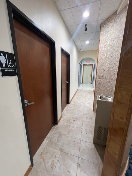 More Photos Of 935 W Exchange Pky, Allen Office For Sale