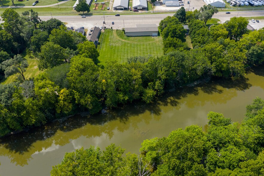 More Photos Of 1001 N County Road 25A, Troy Office For Sale