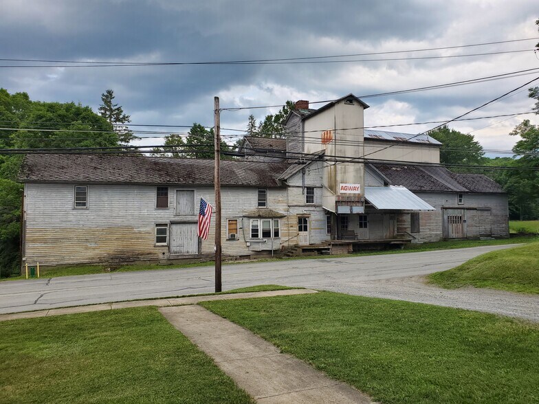 More Photos Of 198 Jackson St, Thompson Land For Sale