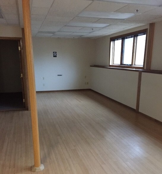 More Photos Of 4777 E State St, Rockford Medical For Sale