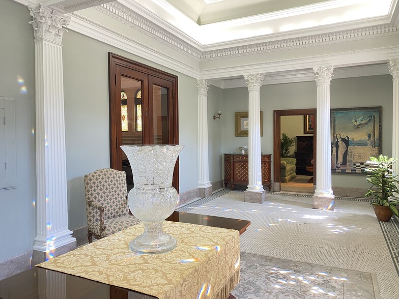 More Photos Of 1201 Felix St, Saint Joseph Lodge Meeting Hall For Sale