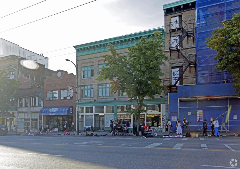 More Photos Of 261-265 E Hastings St, Vancouver Storefront Retail Office For Lease