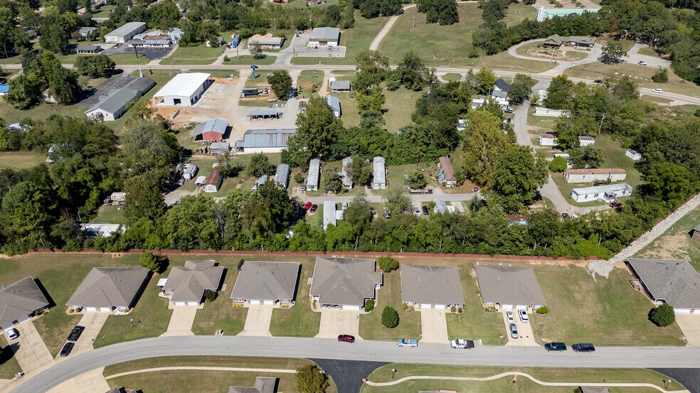 More Photos Of 1326 E 9th St, Mountain Home Manufactured Housing Mobile Home Park For Sale