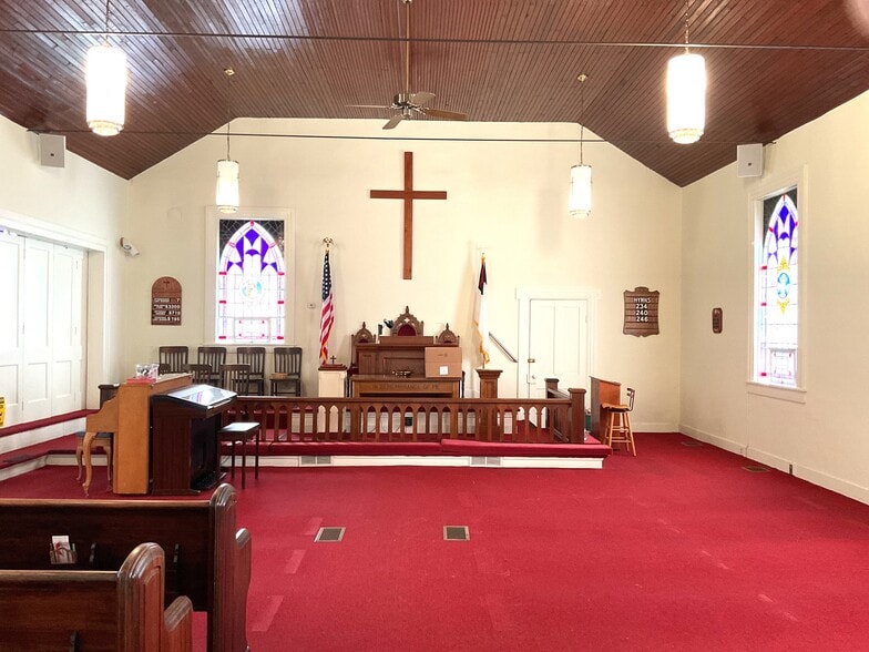 More Photos Of 1121 Oddfellows Rd, Vinton Specialty For Sale