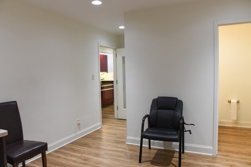 More Photos Of 431 Johnston St SE, Decatur Medical For Lease