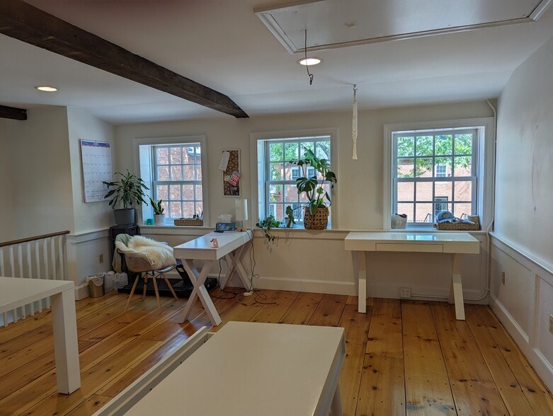 More Photos Of 14 Inn St, Newburyport Office For Lease